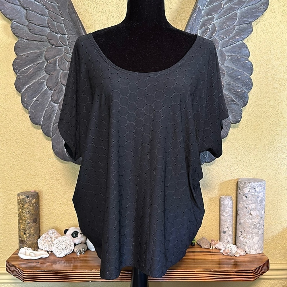 Kim & Cami Relaxed Tee Shirt